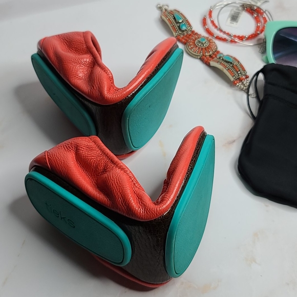 Sold Tieks limited edition poppy coral red - Picture 8 of 13